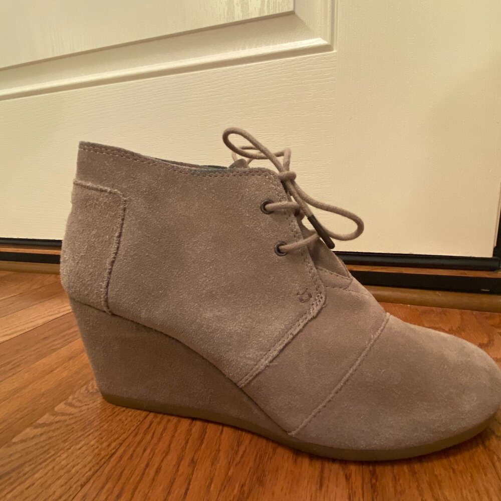 TOMS Suede Desert Wedge Booties - Tan - Size 8